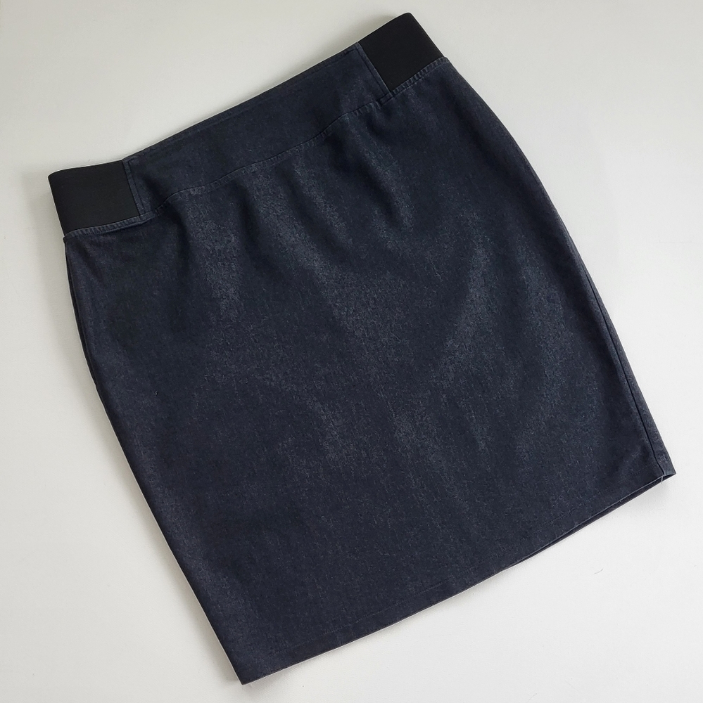 Denim Pencil Skirt Lightweight Black/Dark Blue